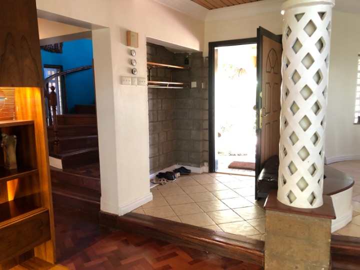 3-Bedroom House To Let – Karen