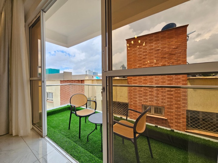 Furnished  2 Bedroom Apartment + DSQ for Rent