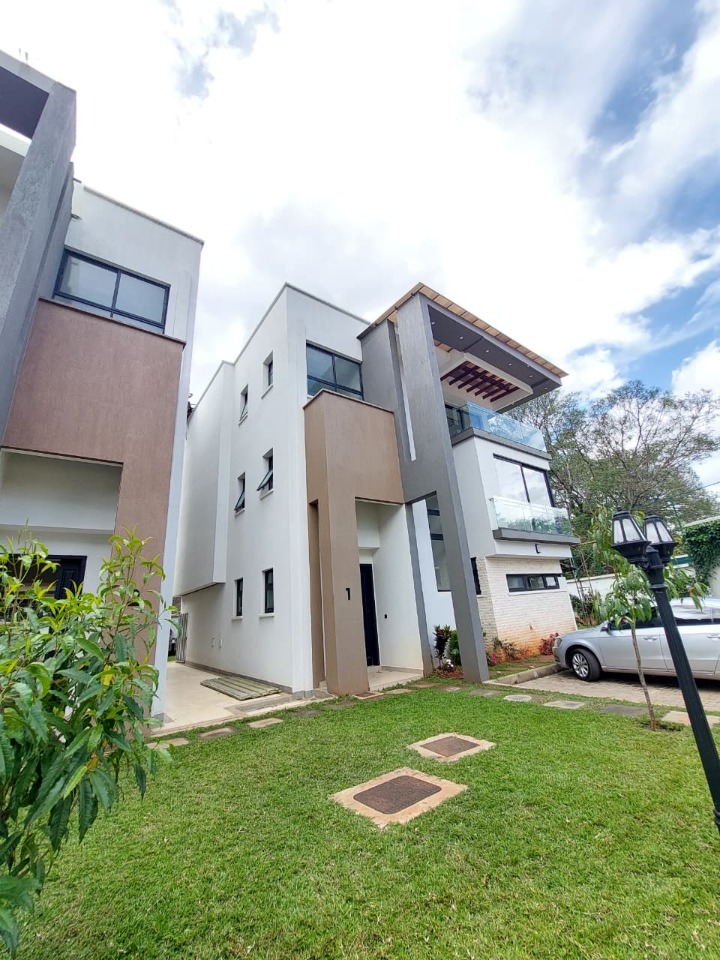 Lavington – 4-Bedroom Two-Storey House for Rent