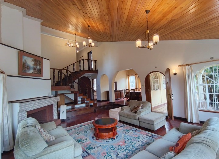 To Let: Furnished 3-Bedroom + DSQ House – Runda