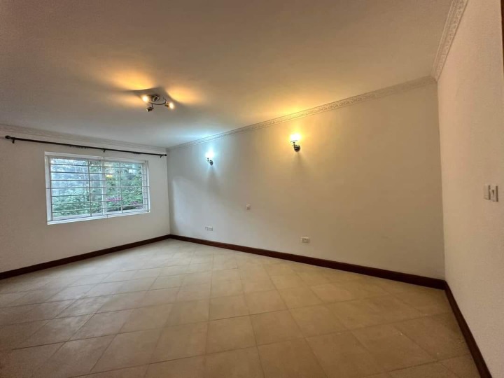 5-Bedroom House for Rent – Rosslyn