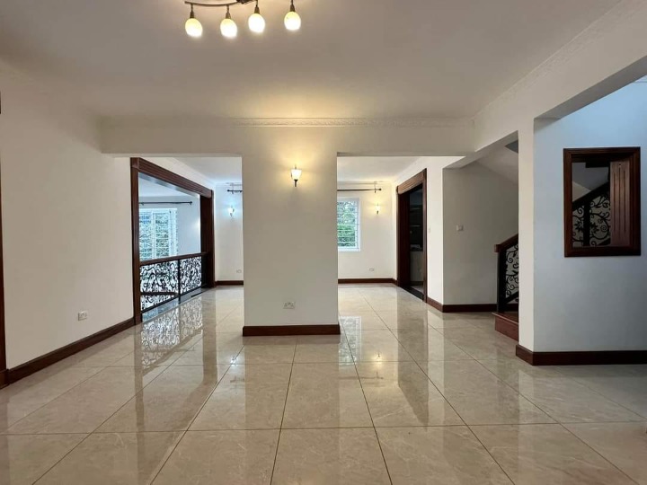 5-Bedroom House for Rent – Rosslyn