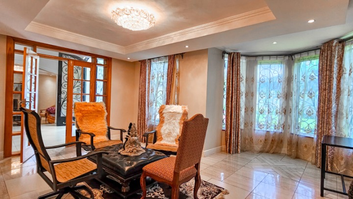 Ground Floor En-Suite Guest Bedroom