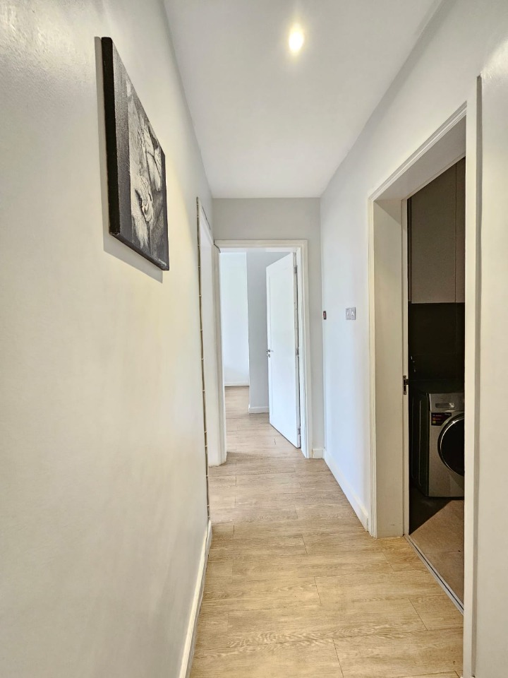 Riverside – 2 Bedroom Furnished Apartment for Rent