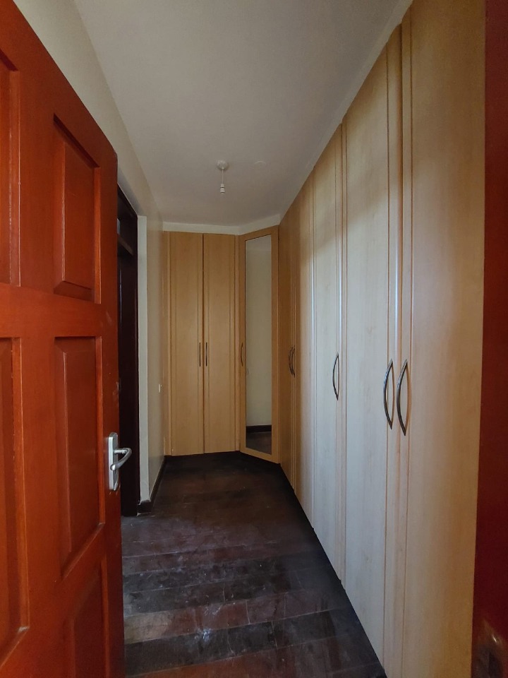 5 Bedroom Townhouse for Rent – Brookside