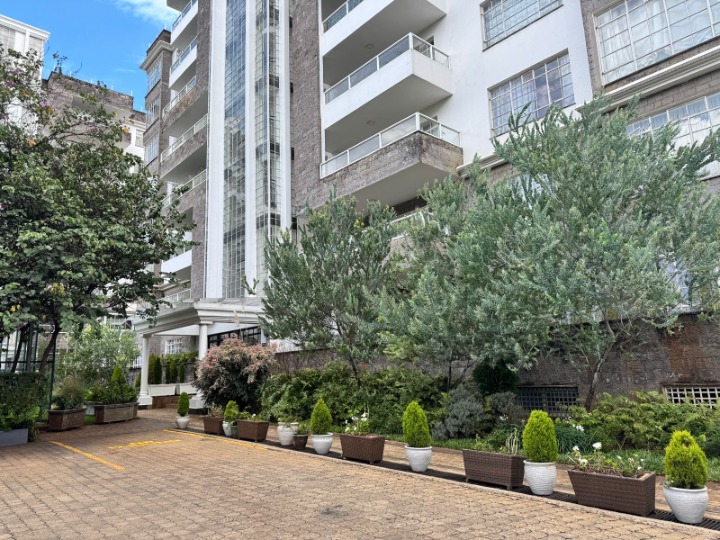 Lavington – 3 Bedroom Apartment + DSQ for Rent