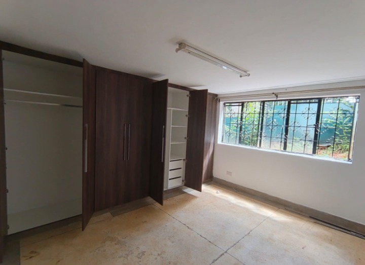 To Let: Elegant 5 Bedroom House in Thigiri