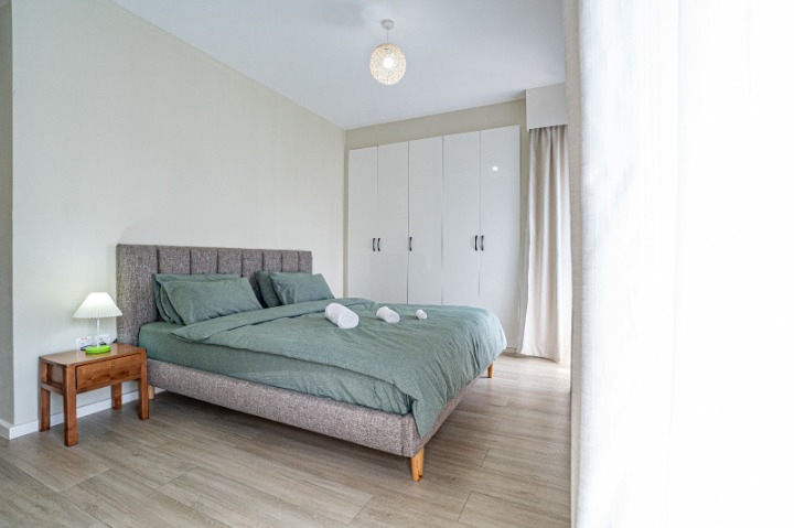 Riverside – 2 Bedroom   Furnished Apartment For Rent