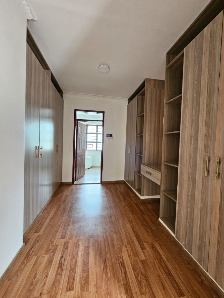 Lavington – 6-Bedroom Townhouse for Rent