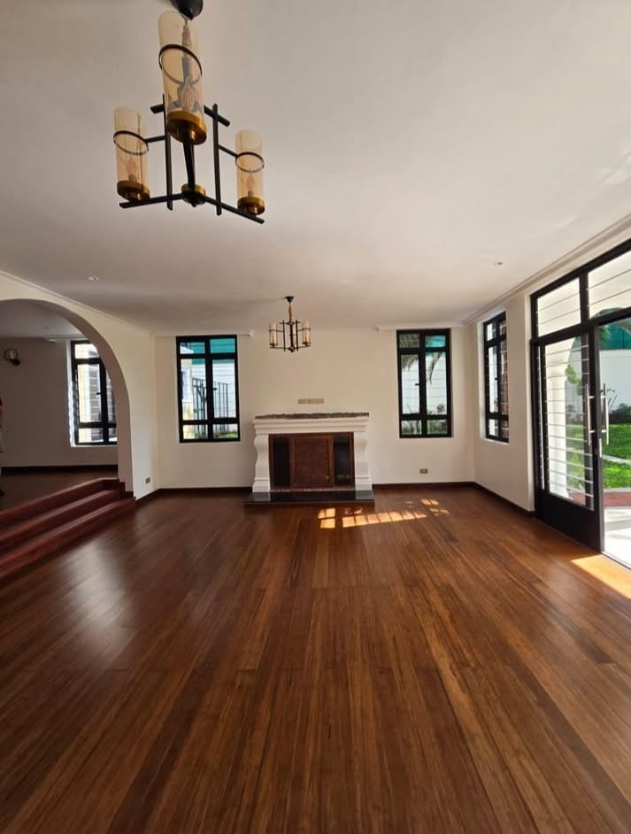 7-Bedroom House for Sale– Runda