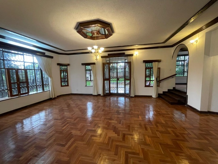 5-Bedroom Standalone House to Let in Runda