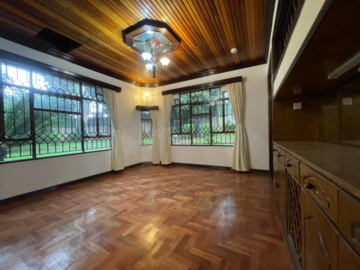 5-Bedroom Standalone House to Let in Runda