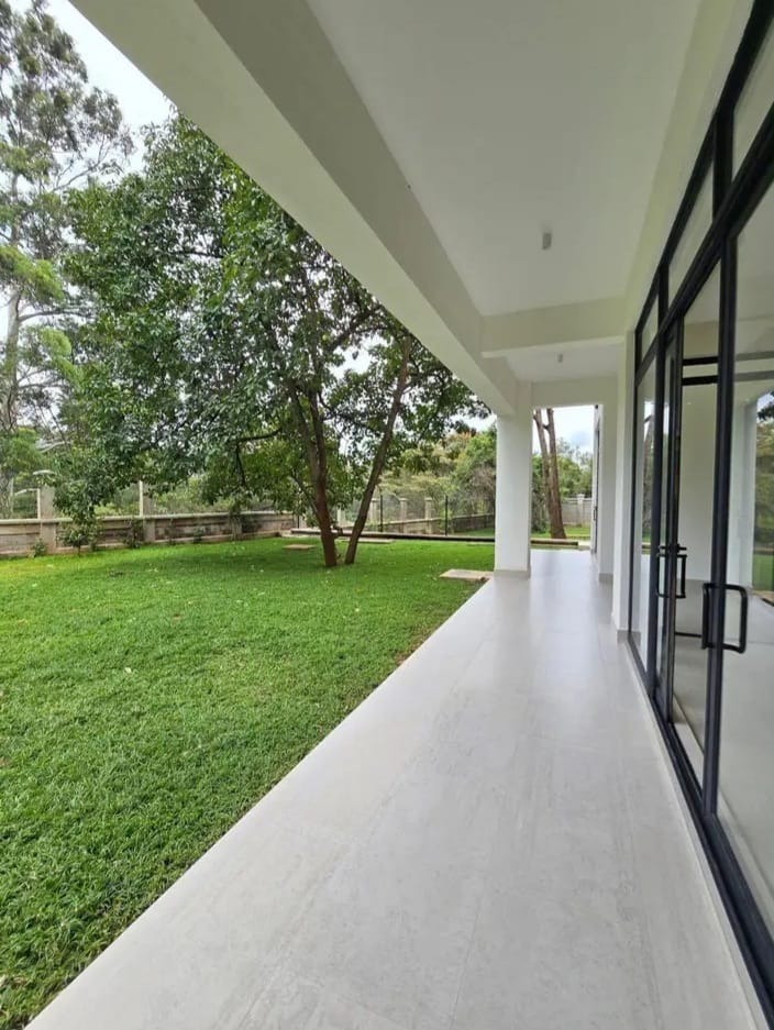 6-Bedroom Villa for Sale – Kitisuru