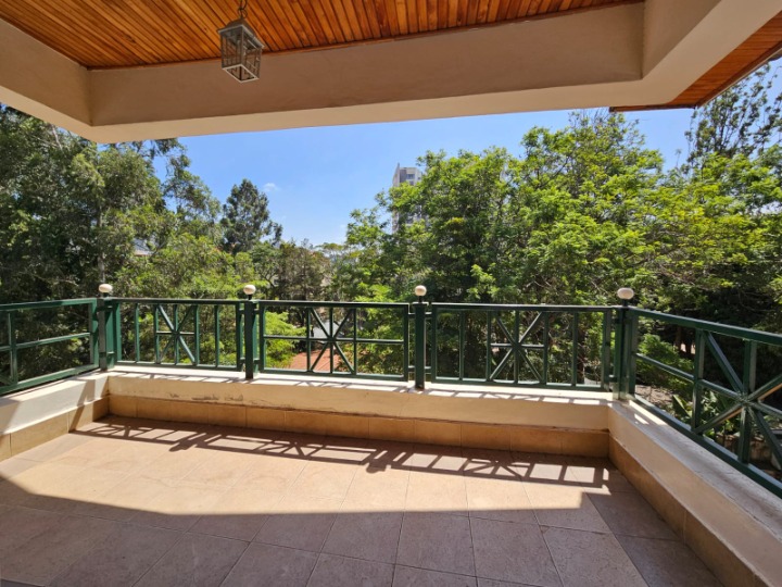 Riverside – 3 Bedroom Unfurnished Apartment for Rent