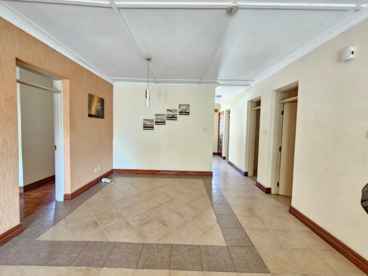 Riverside – 3 Bedroom Unfurnished Apartment for Rent