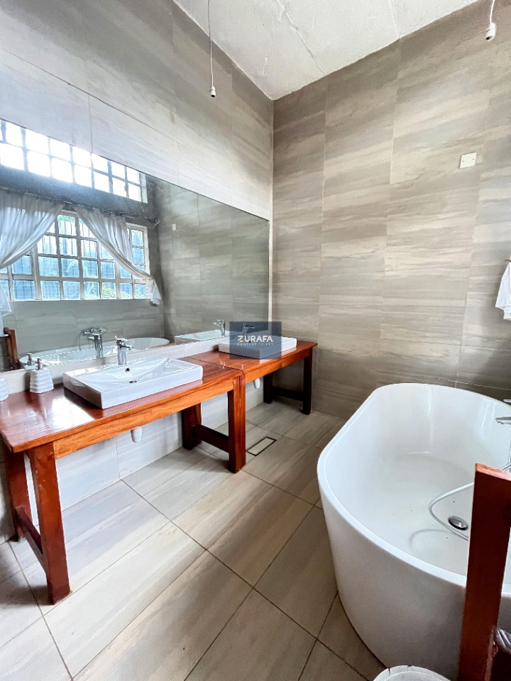 Modern Fully Furnished 3 Bedroom
