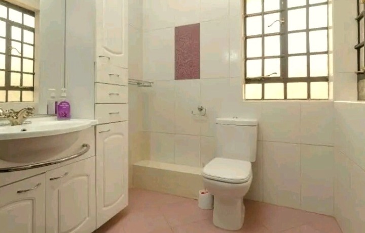 5-BEDROOM LUXURY HOME FOR SALE – RUNDA