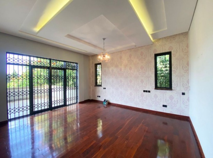 5-Bedroom House To Let – Runda