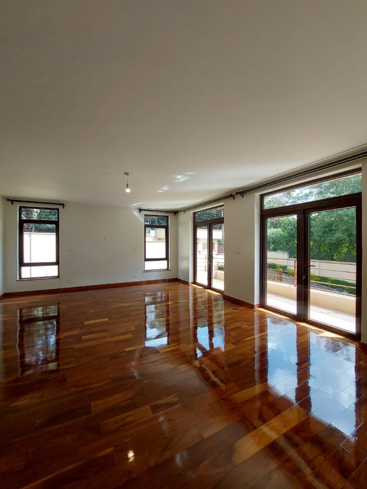 5-Bedroom Home For Rent - Lavington