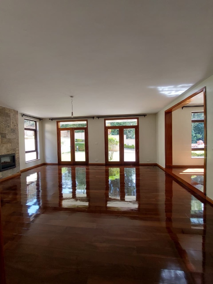 5-Bedroom Home For Rent - Lavington