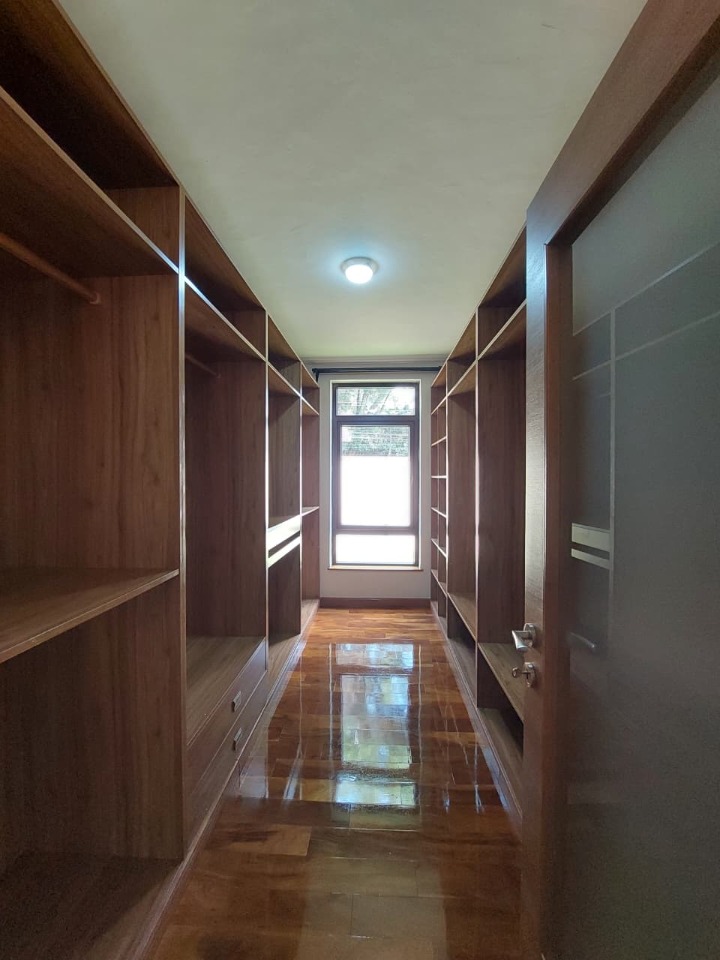 5-Bedroom Home For Rent - Lavington