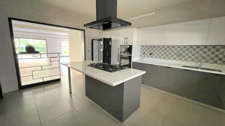 3-Bedroom Apartments for Rent – Riverside