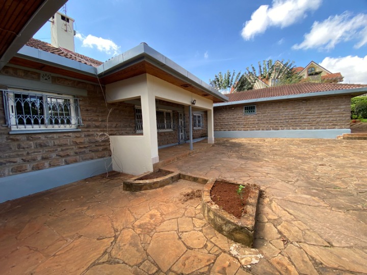 3-Bedroom Bungalow + Study for Rent – Runda