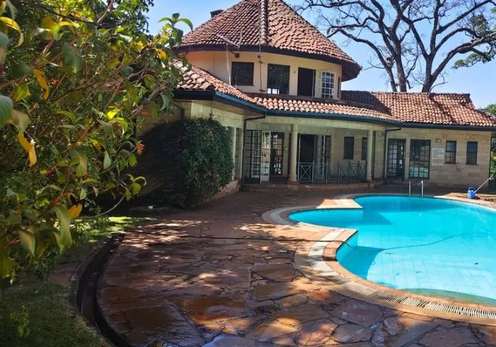 LOWER KABETE – 5 BEDROOM HOUSE + DSQ FOR SALE