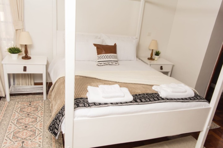 2 Bedroom Furnished Apartment for Rent – Riverside