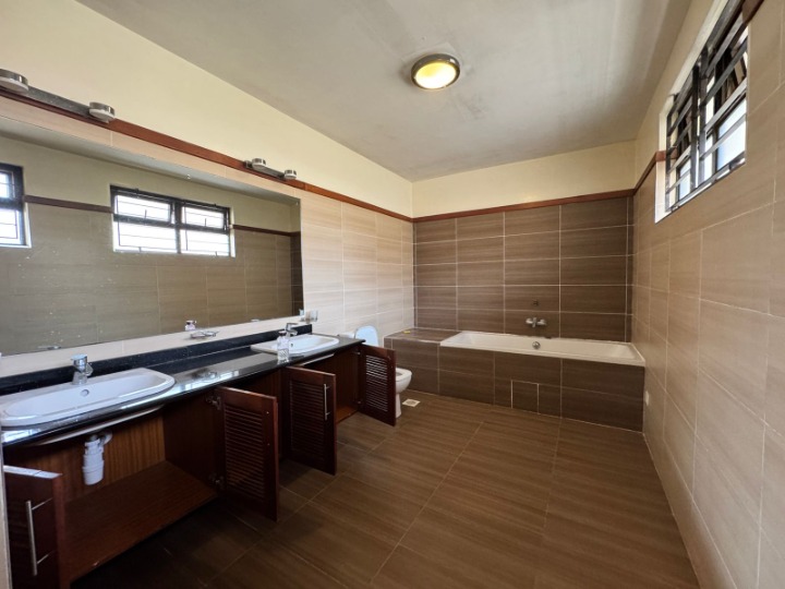 Lavington – 5 Bedroom Home for Rent