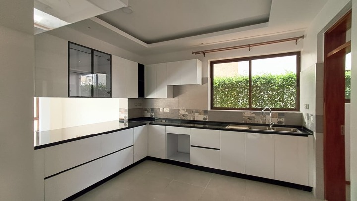 RUNDA – 4 Bedroom House for Rent
