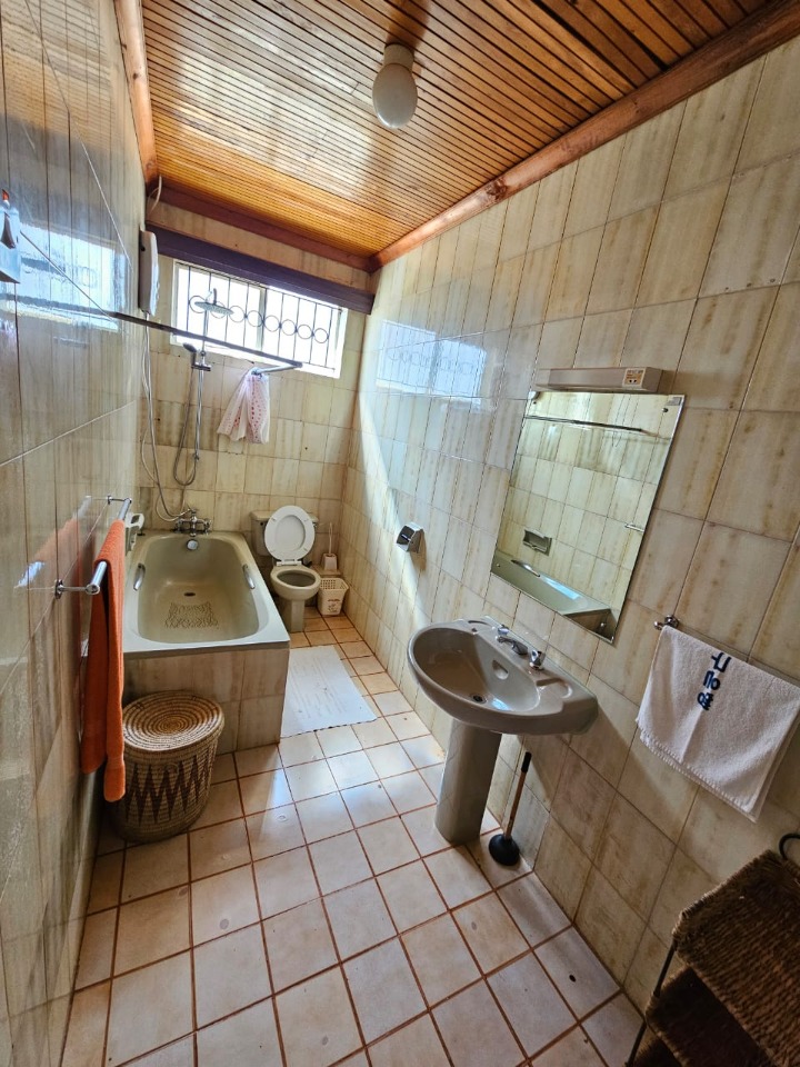 Nyari – 4 Bedroom Standalone House for Rent