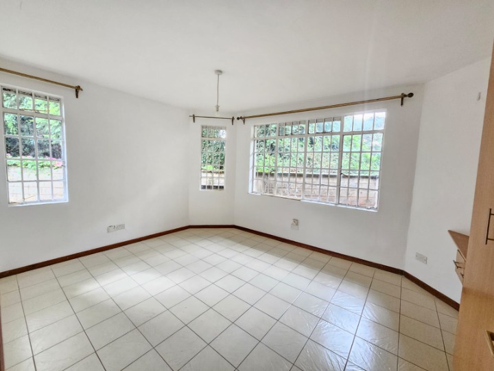 4 Bedroom Townhouse To Let – Spring Valley