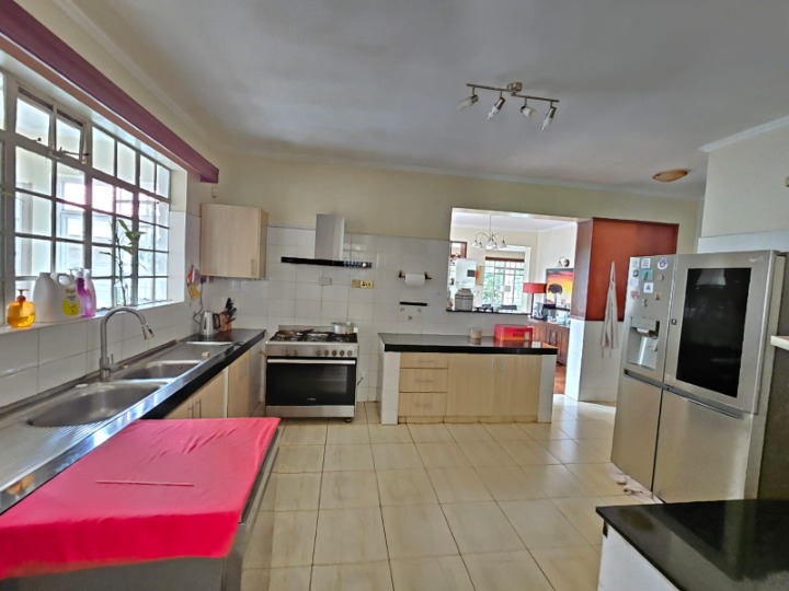 Ensuite Room in a Shared House – Lower Kabete