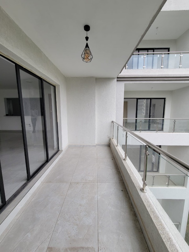 3 Bedroom Apartment with DSQ for Rent– Spring Valley