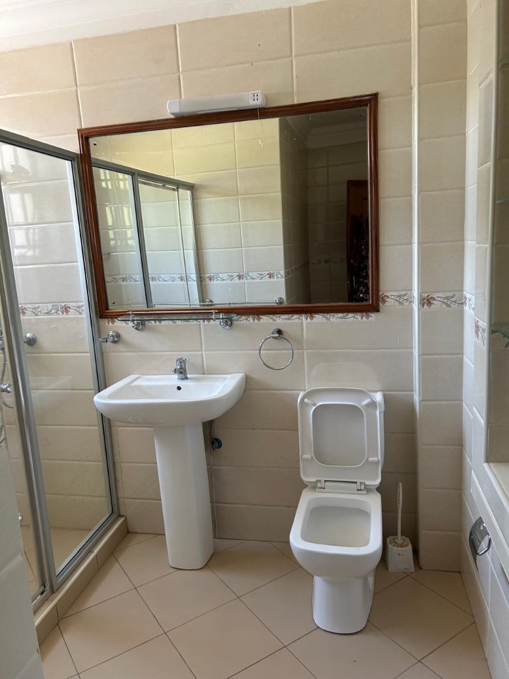 5 Bedroom Unfurnished Townhouse To Let – Karen