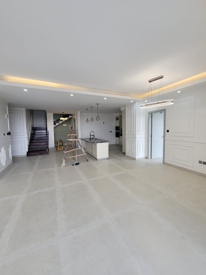 4 Bedroom Duplex Apartment for Rent