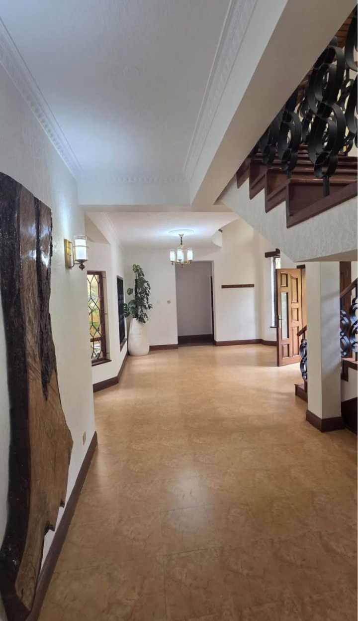 5 Bedroom Residence + SQ To Let in Runda