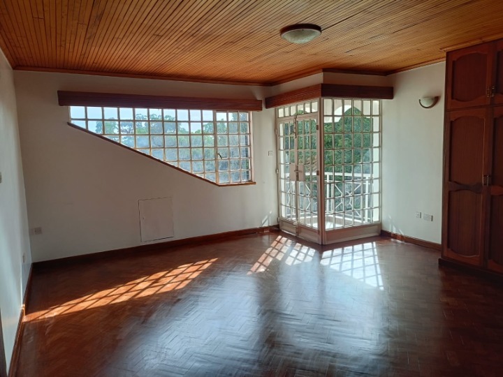 5 Bedroom House with Guest Wing + 2 SQ for Rent – Runda