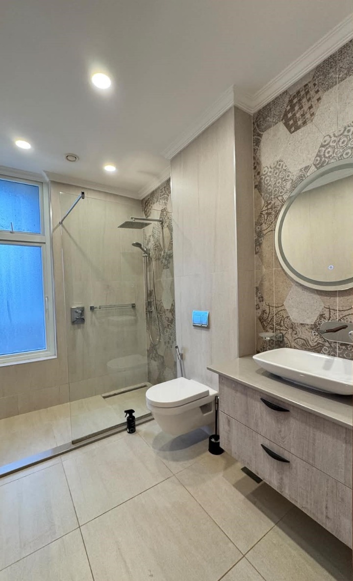 Furnished 2-Bedroom Apartment To Let – Parklands