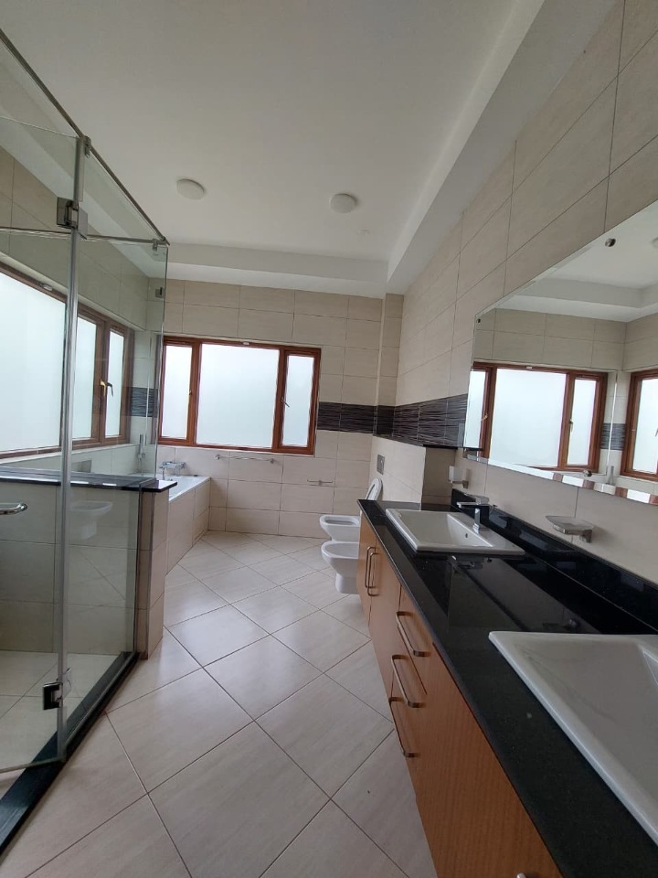 5 Bedroom Townhouse for Rent – Lavington