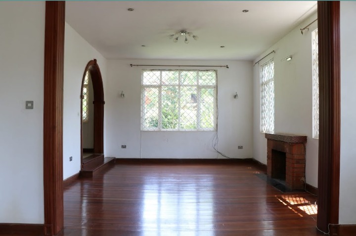 5 Bedroom House for Rent – Rosslyn