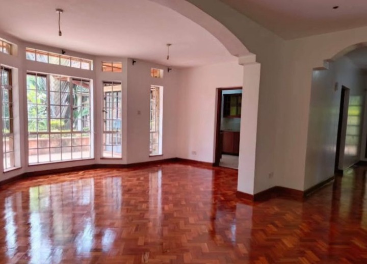5 Bedroom House to Let - Rosslyn