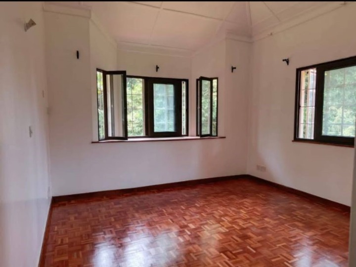 5 Bedroom House to Let - Rosslyn