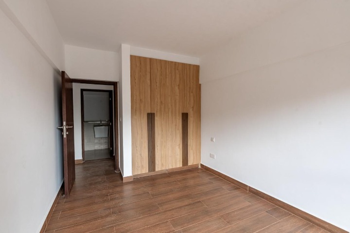 2-BEDROOM APARTMENT FOR RENT – ROSSLYN