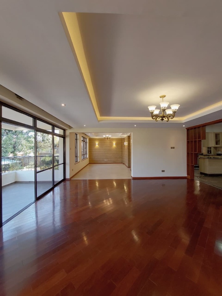 5-Bedroom Townhouse + SQ To Let in Lavington