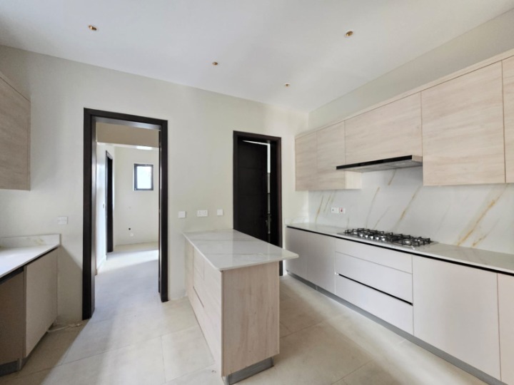 For Rent – 5 Bedroom Townhouse in Lavington