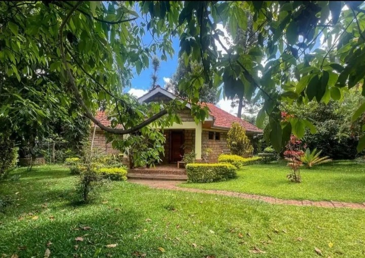 Old Runda – Furnished 2-Bedroom Cottage Unit for Ren