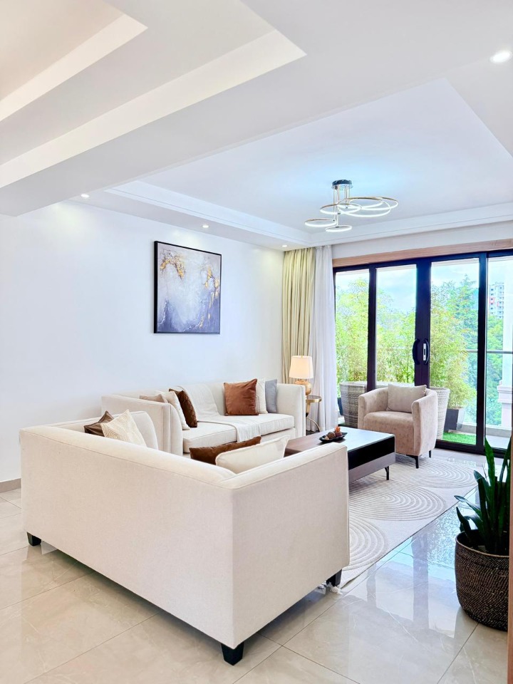 RIVERSIDE – FURNISHED 3-BEDROOM APARTMENT FOR RENT
