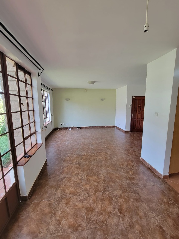 2 BEDROOM DUPLEX APARTMENT FOR RENT